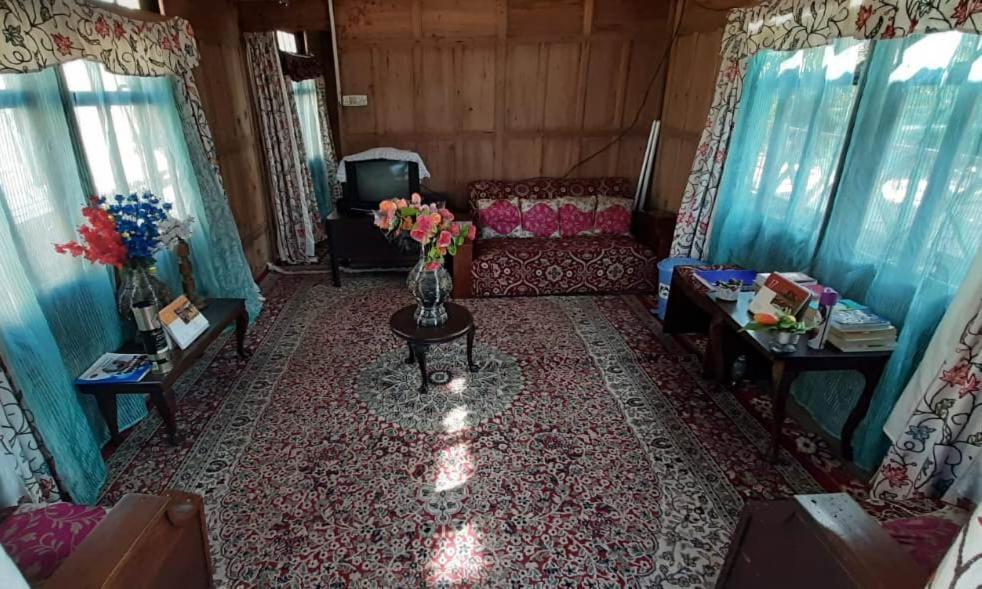 Houseboat - City Of Kashmir Hotel Srīnagar Екстериор снимка