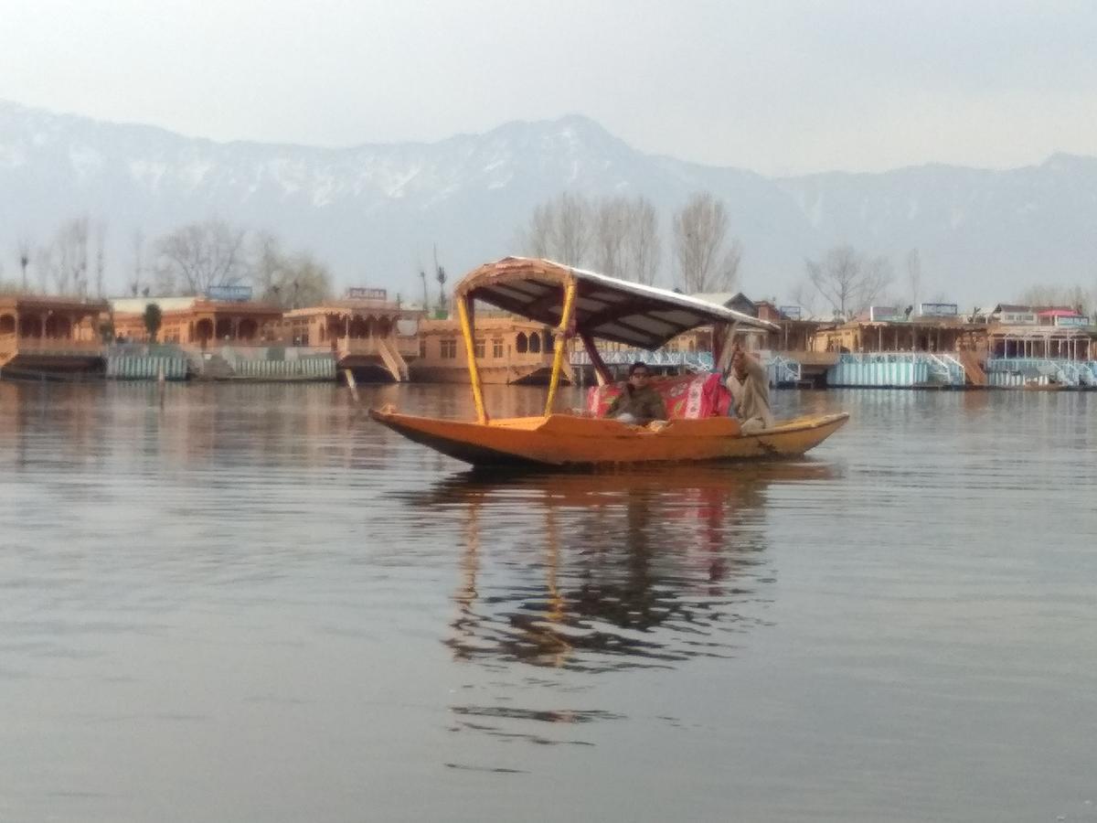 Houseboat - City Of Kashmir Hotel Srīnagar Екстериор снимка